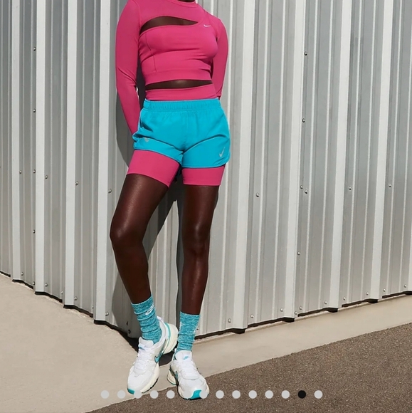 Women's Nike V2K Run - Picture 2 of 6